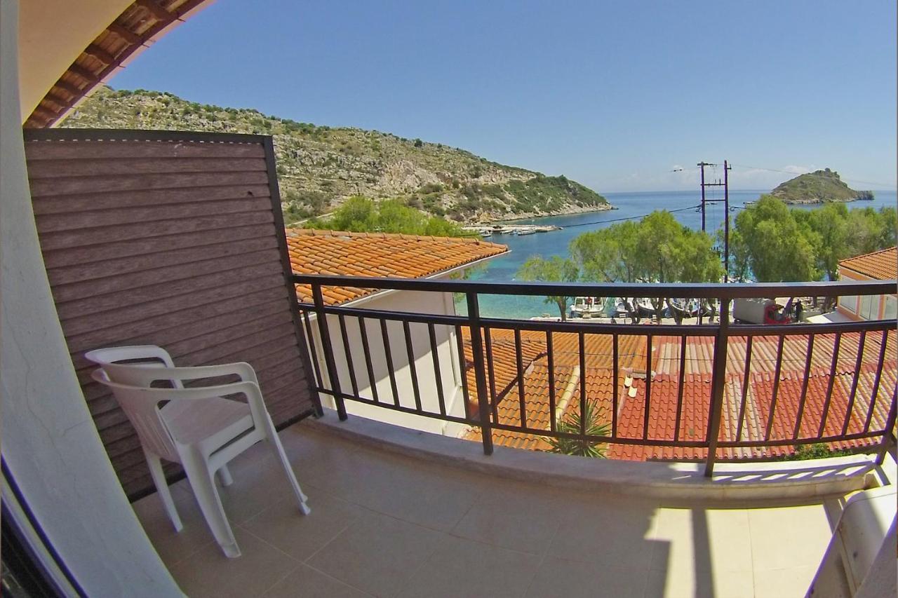 La Grotta Hotel Volímai Exterior foto